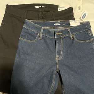 BUNDLE OF 2 Old Navy Skinny Jeans size 4 Black and Blue Brand New